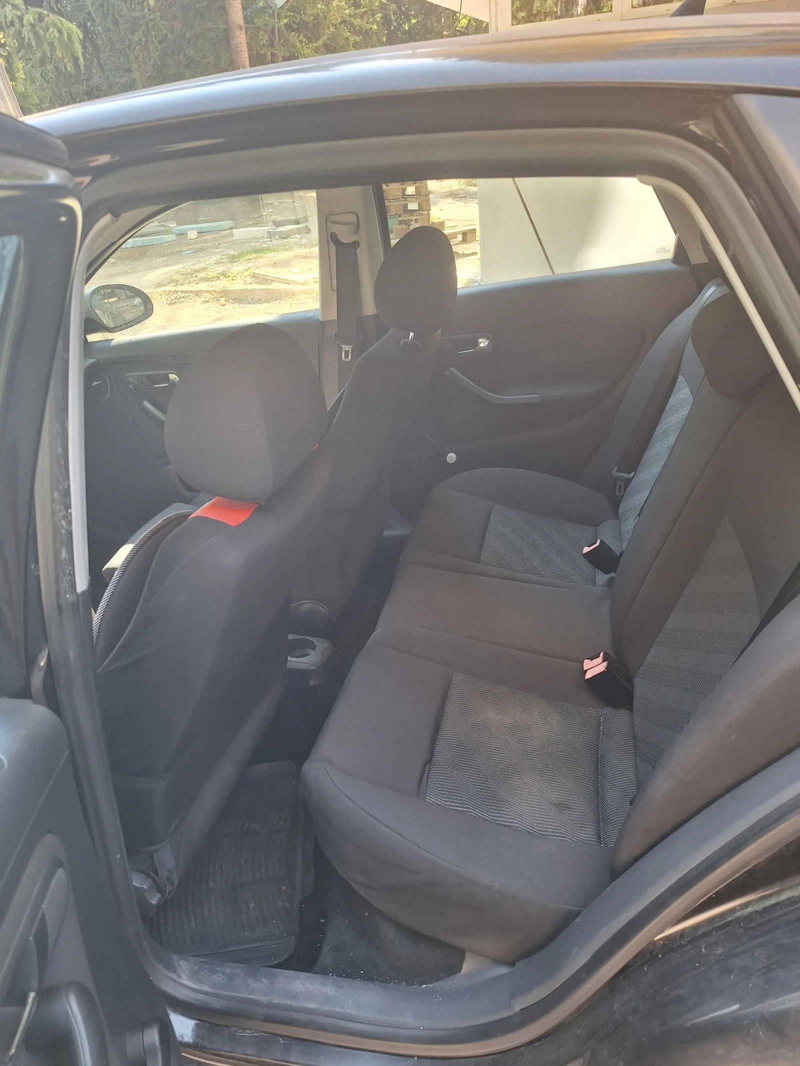 Seat Ibiza, снимка 3 - Автомобили и джипове - 55770706
