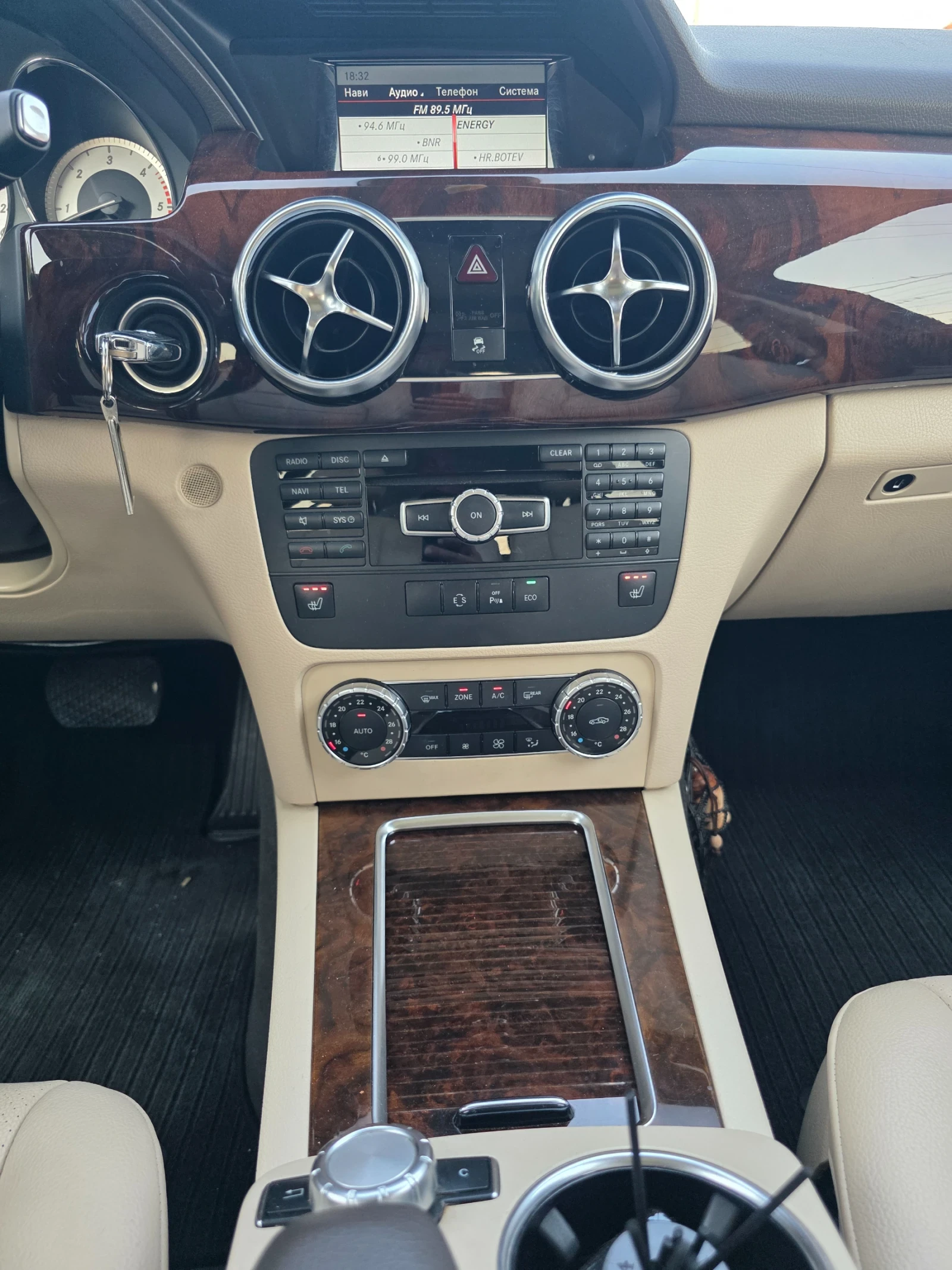 Mercedes-Benz CLK 350 дистроник камера мемори, снимка 12 - Автомобили и джипове - 56041477