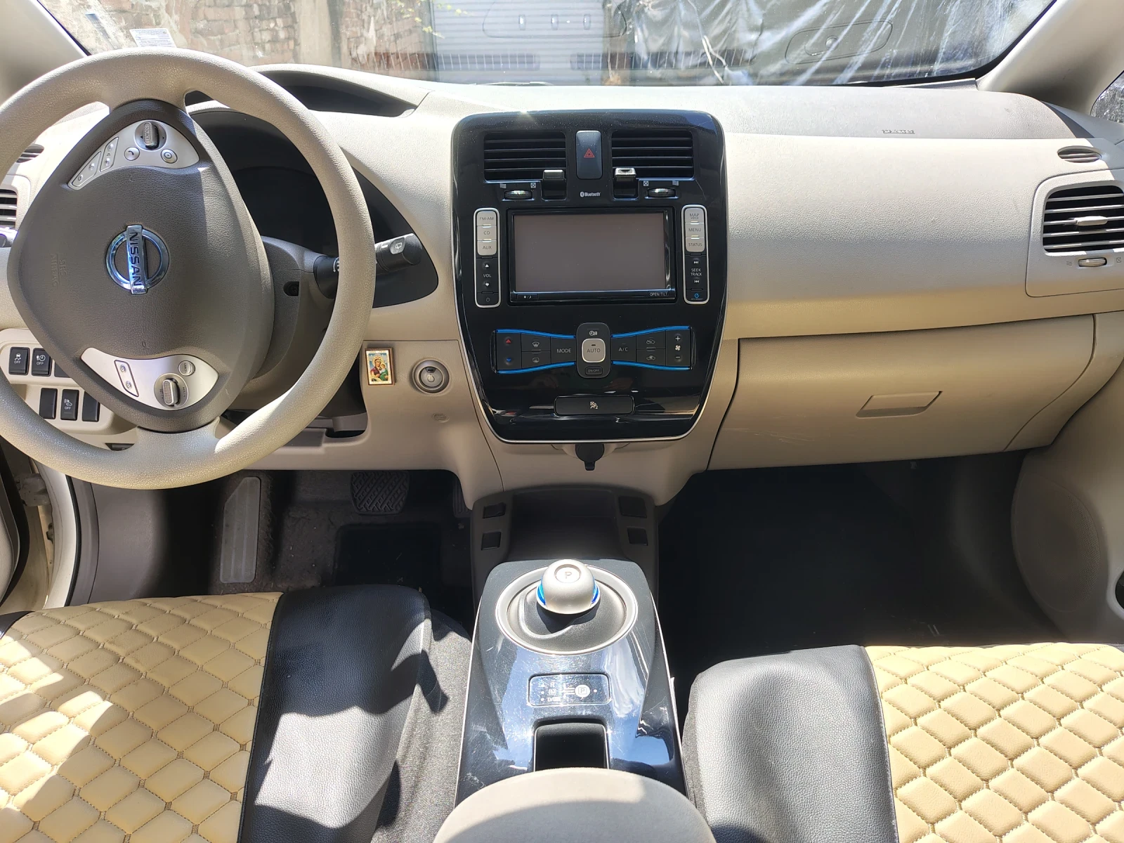 Nissan Leaf , снимка 4 - Автомобили и джипове - 56188707