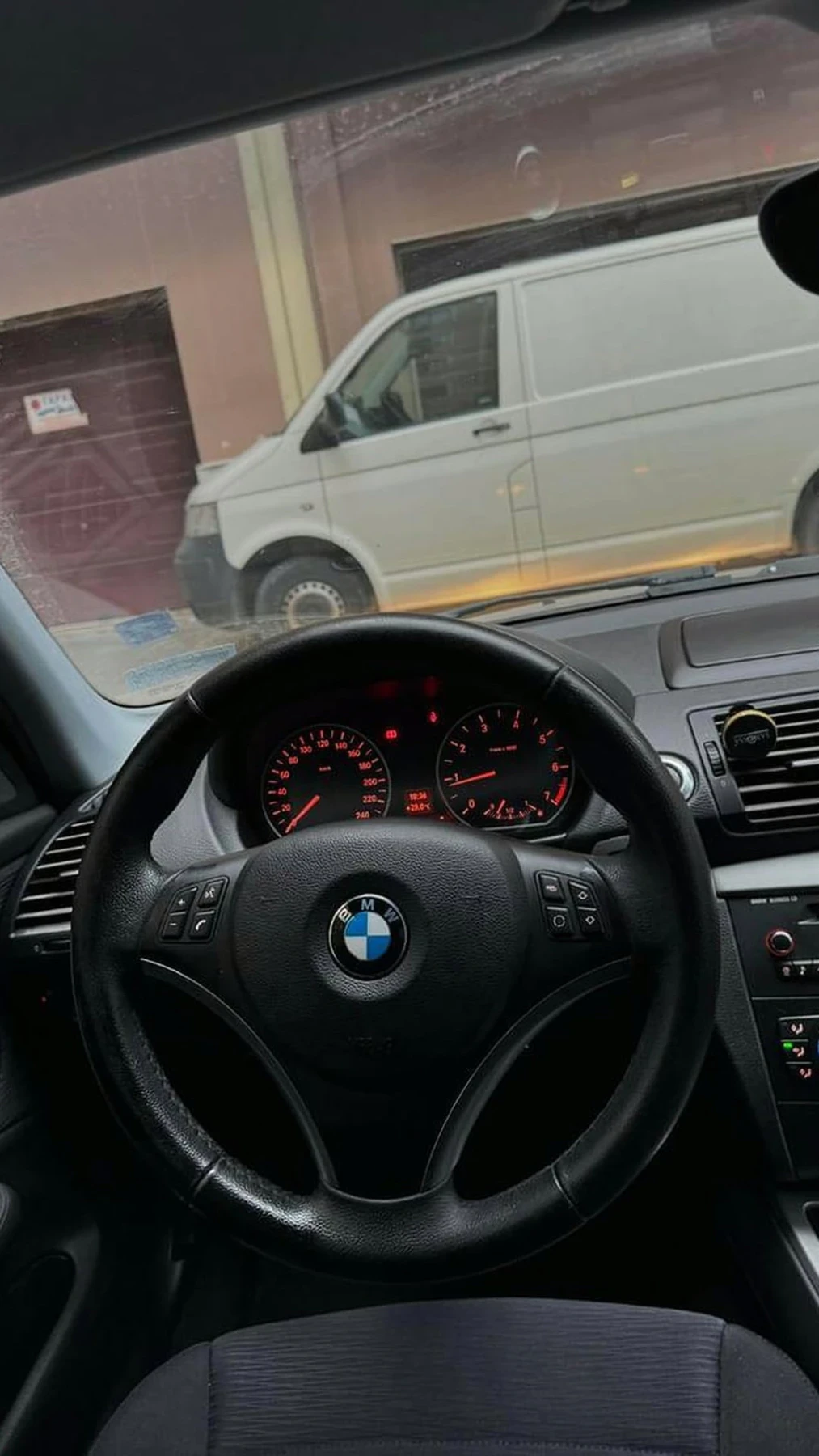 BMW 116 E87 LCi (facelift), снимка 8 - Автомобили и джипове - 56542092