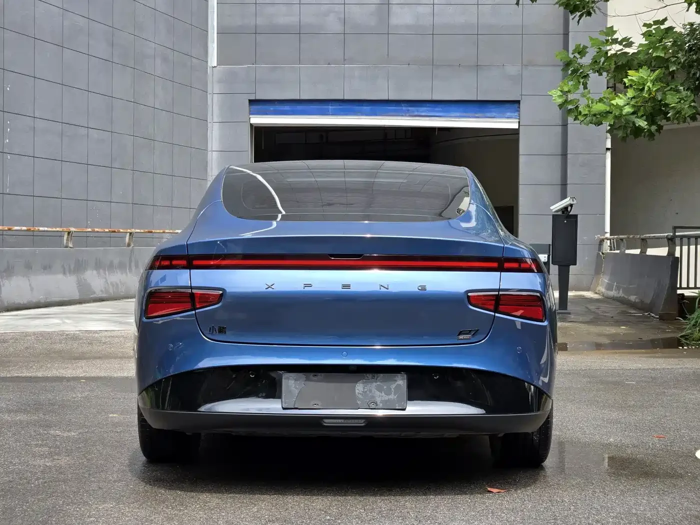 Xpeng P7 P7i 702 Max Wing Edition* КРАЙНА ЦЕНА, снимка 5 - Автомобили и джипове - 56663736
