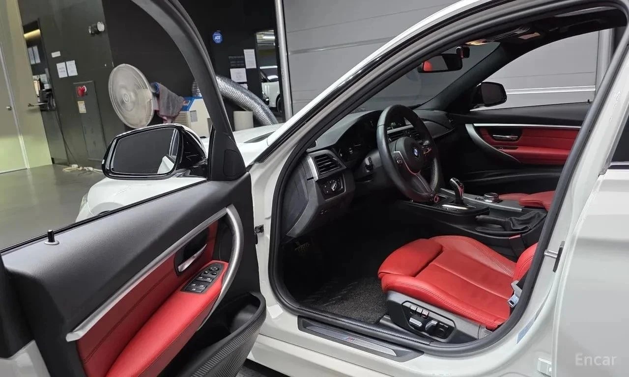 BMW 330, снимка 10 - Автомобили и джипове - 56737982