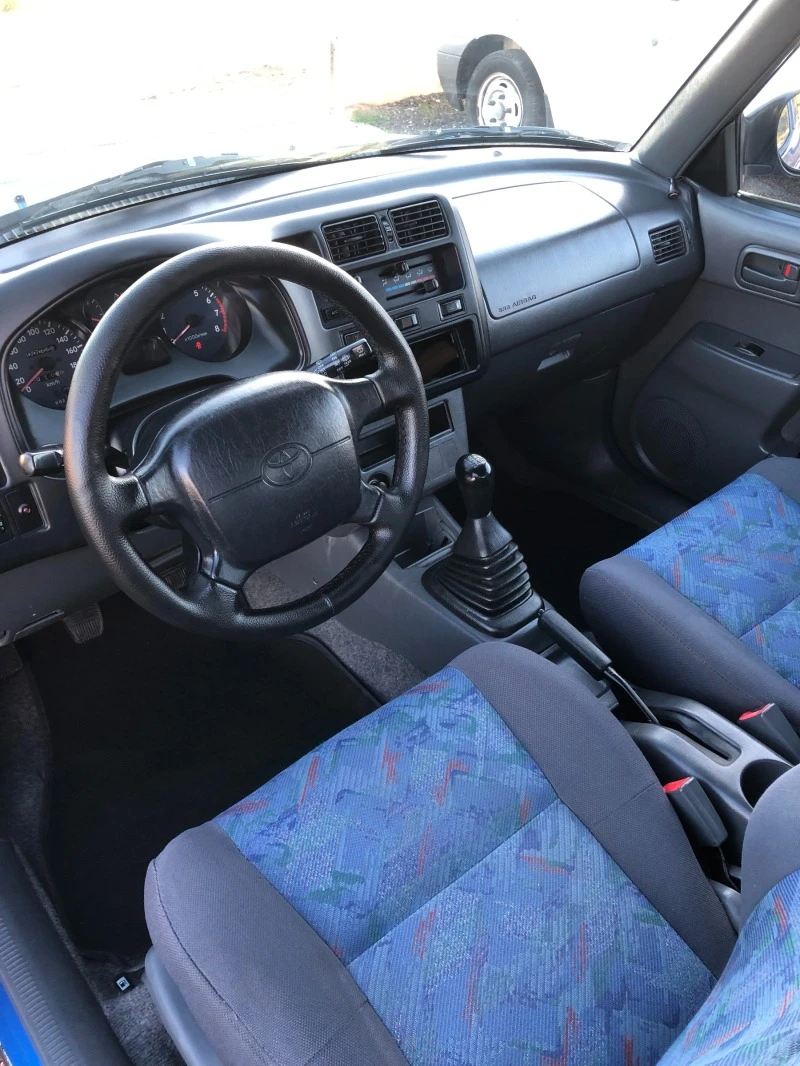 Toyota Rav4 2.0 ГЪРЦИЯ ТОП КЛИМАТИК, снимка 10 - Автомобили и джипове - 45750158