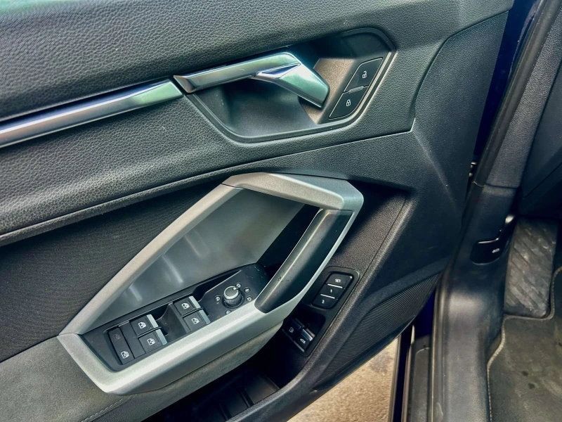 Audi Q3 Plug-in hybrid , снимка 16 - Автомобили и джипове - 52283438