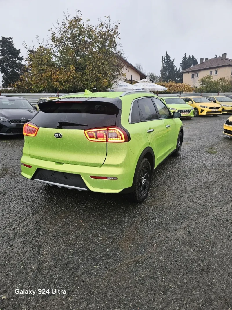 Kia Niro Хибрид, снимка 6 - Автомобили и джипове - 52346286