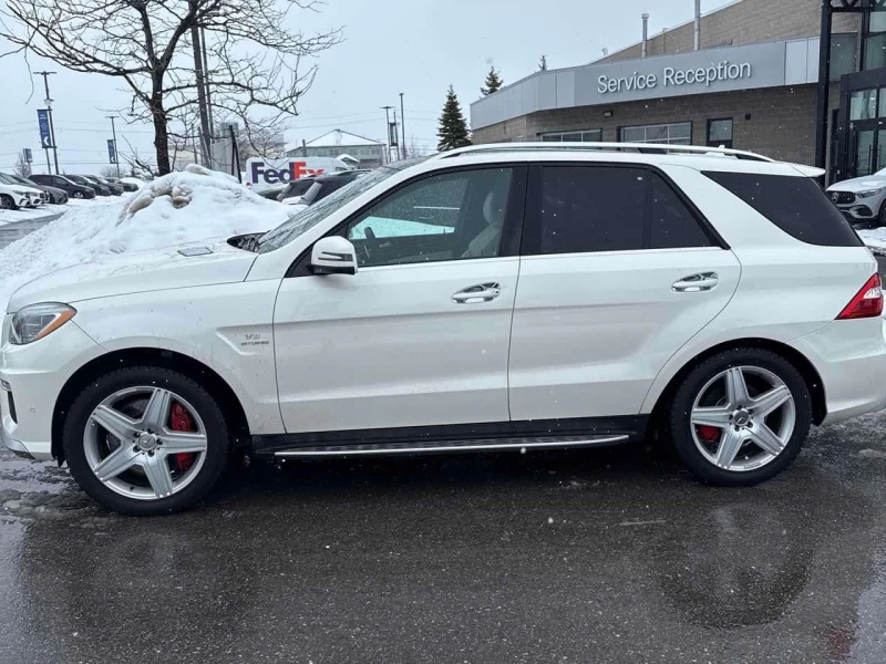 Mercedes-Benz ML 63 AMG CARFAX, снимка 2 - Автомобили и джипове - 53579451