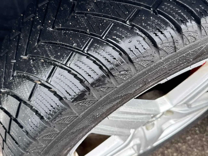 Mercedes-Benz ML 63 AMG CARFAX, снимка 7 - Автомобили и джипове - 53579451