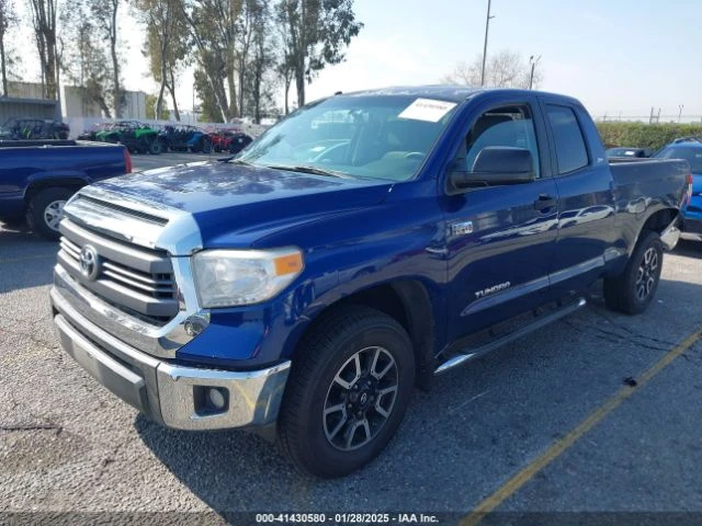 Toyota Tundra SR5 5.7L V8 - изображение 2