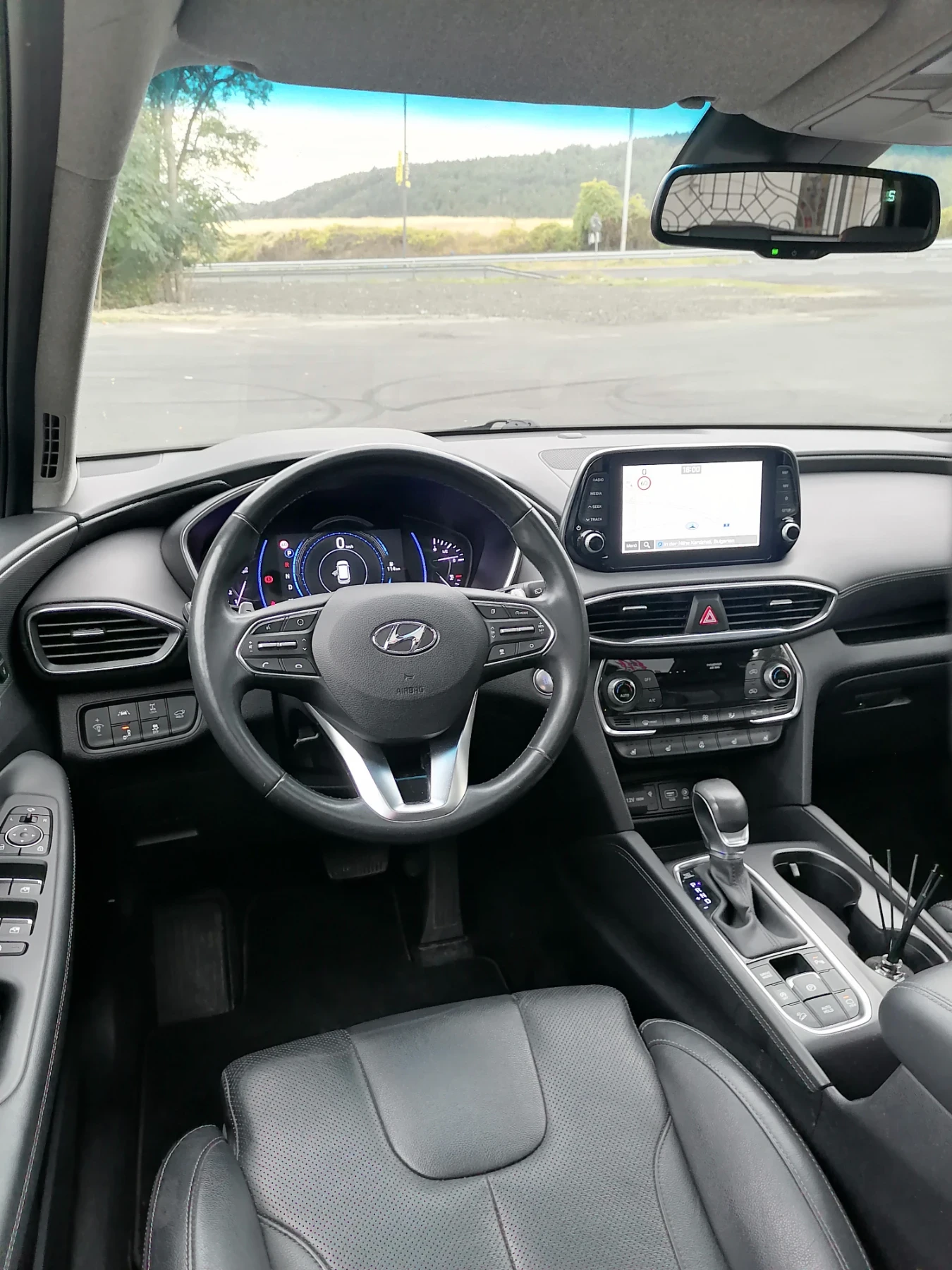 Hyundai Santa fe 4WD* Pano* Обдухване* 360камера* Серв.История* TOP - изображение 9