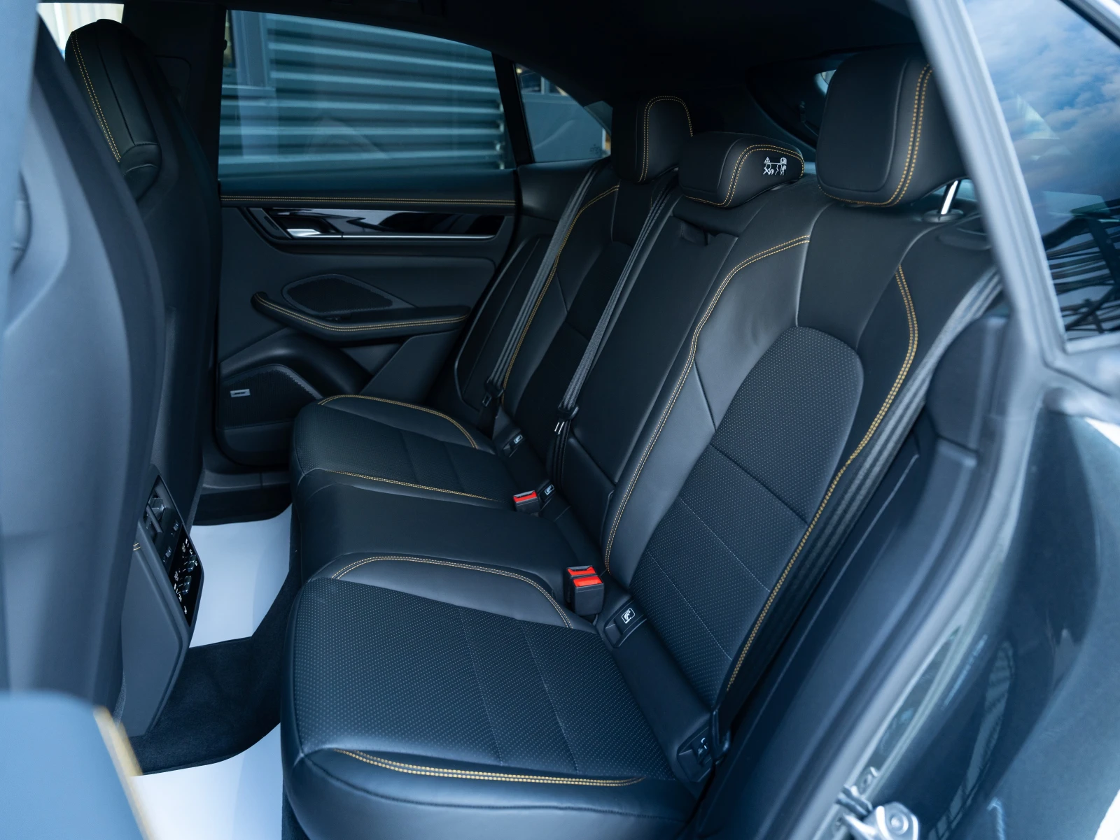 Porsche Macan 4 | Mobile.bg   15