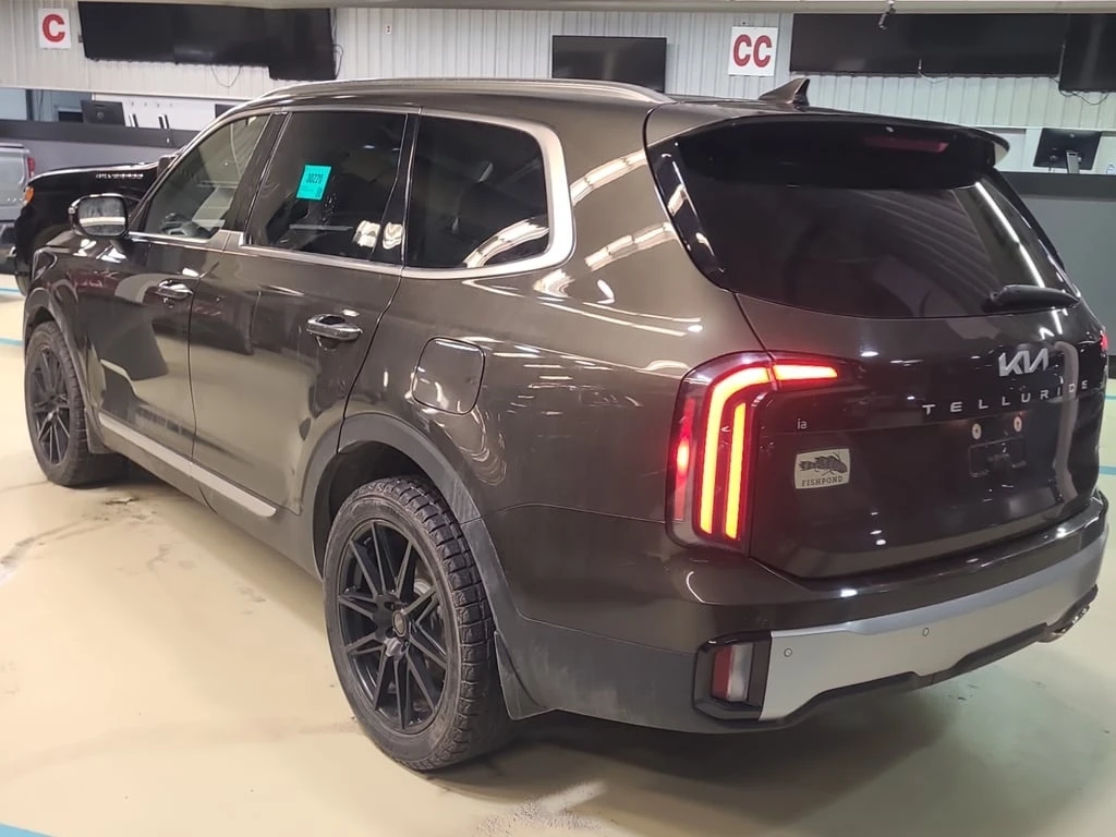 Kia Telluride * SX 4D UTILITY AWD * CARFAX * Без инциденти *  - изображение 4