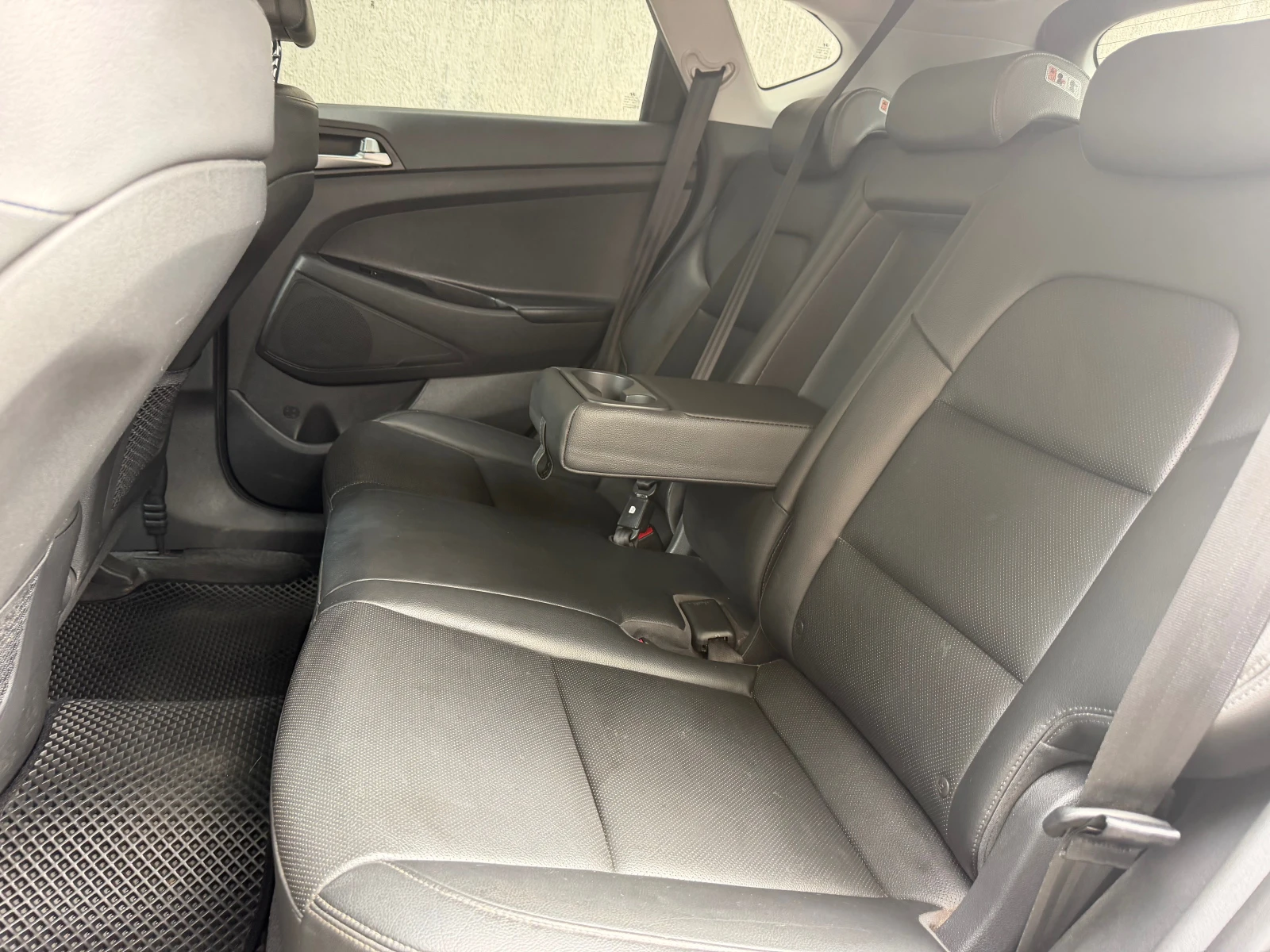 Hyundai Tucson 2.0 Diesel 2WD | Mobile.bg � ����������� 10