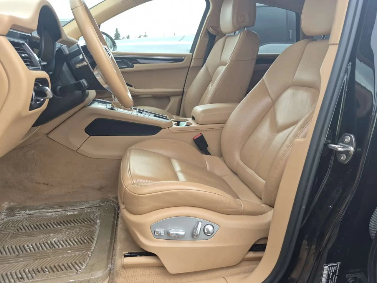 Porsche Macan  S | 2 КЛЮЧА | ШИБИДАХ | ПОДГРЕВИ | CARFAX, снимка 5 - Автомобили и джипове - 53819843