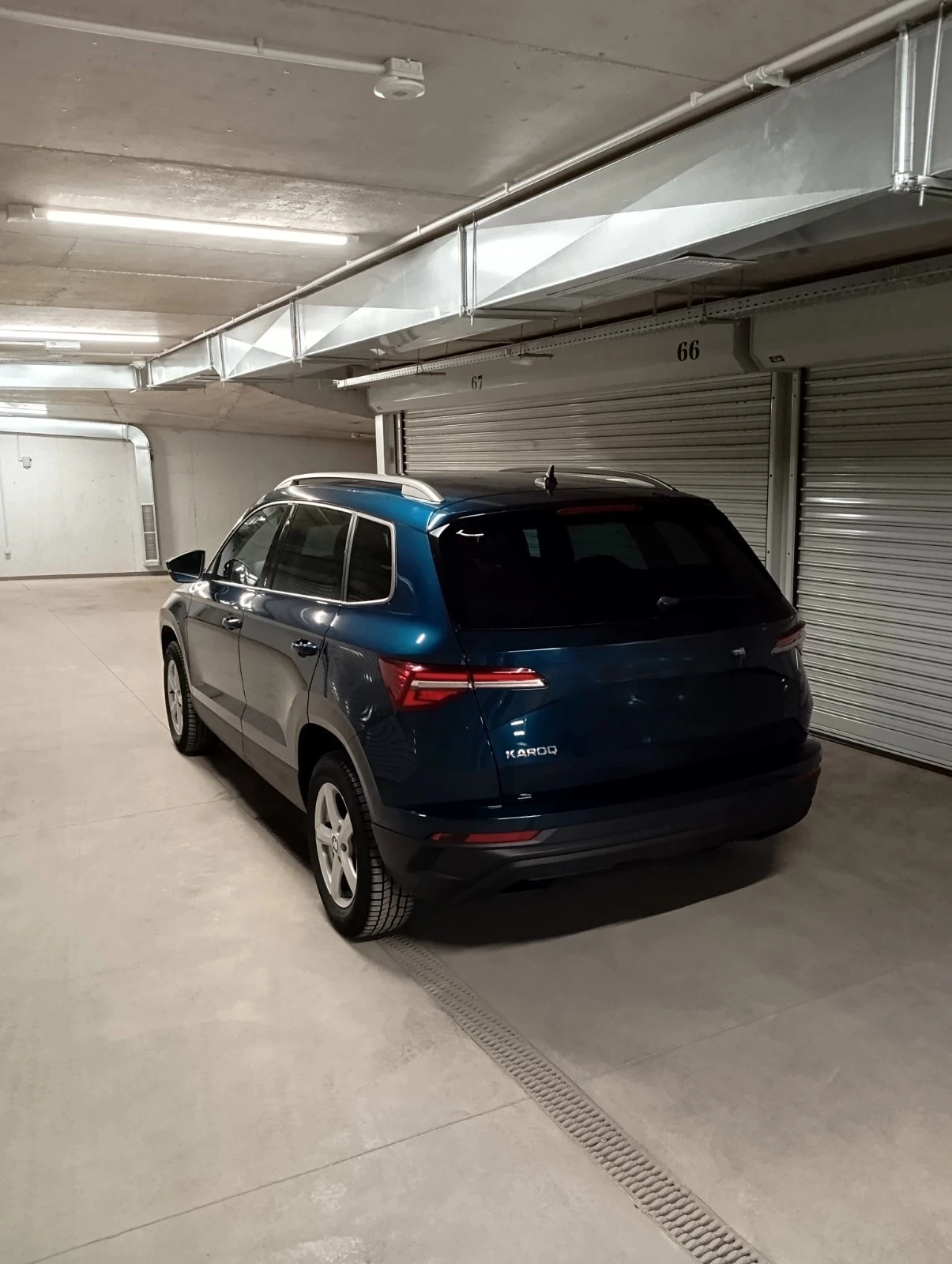 Skoda Karoq Актив 1, 5 TSI 110 kW, снимка 2 - Автомобили и джипове - 54228833