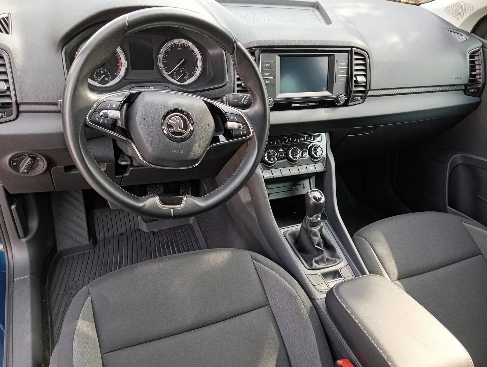 Skoda Karoq Актив 1, 5 TSI 110 kW, снимка 14 - Автомобили и джипове - 54228833