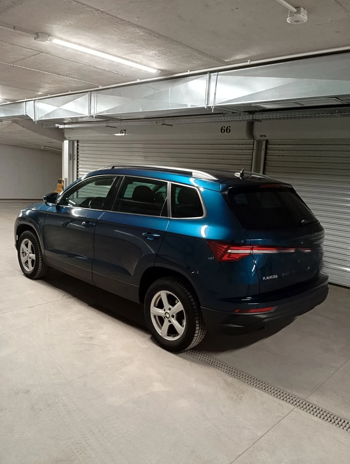 Skoda Karoq Актив 1, 5 TSI 110 kW, снимка 3 - Автомобили и джипове - 54228833