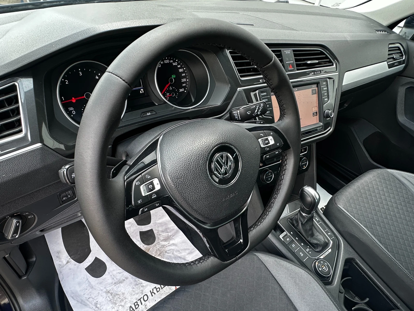 VW Tiguan 2.0 TDI 4-MOTION DSG, снимка 12 - Автомобили и джипове - 55206653