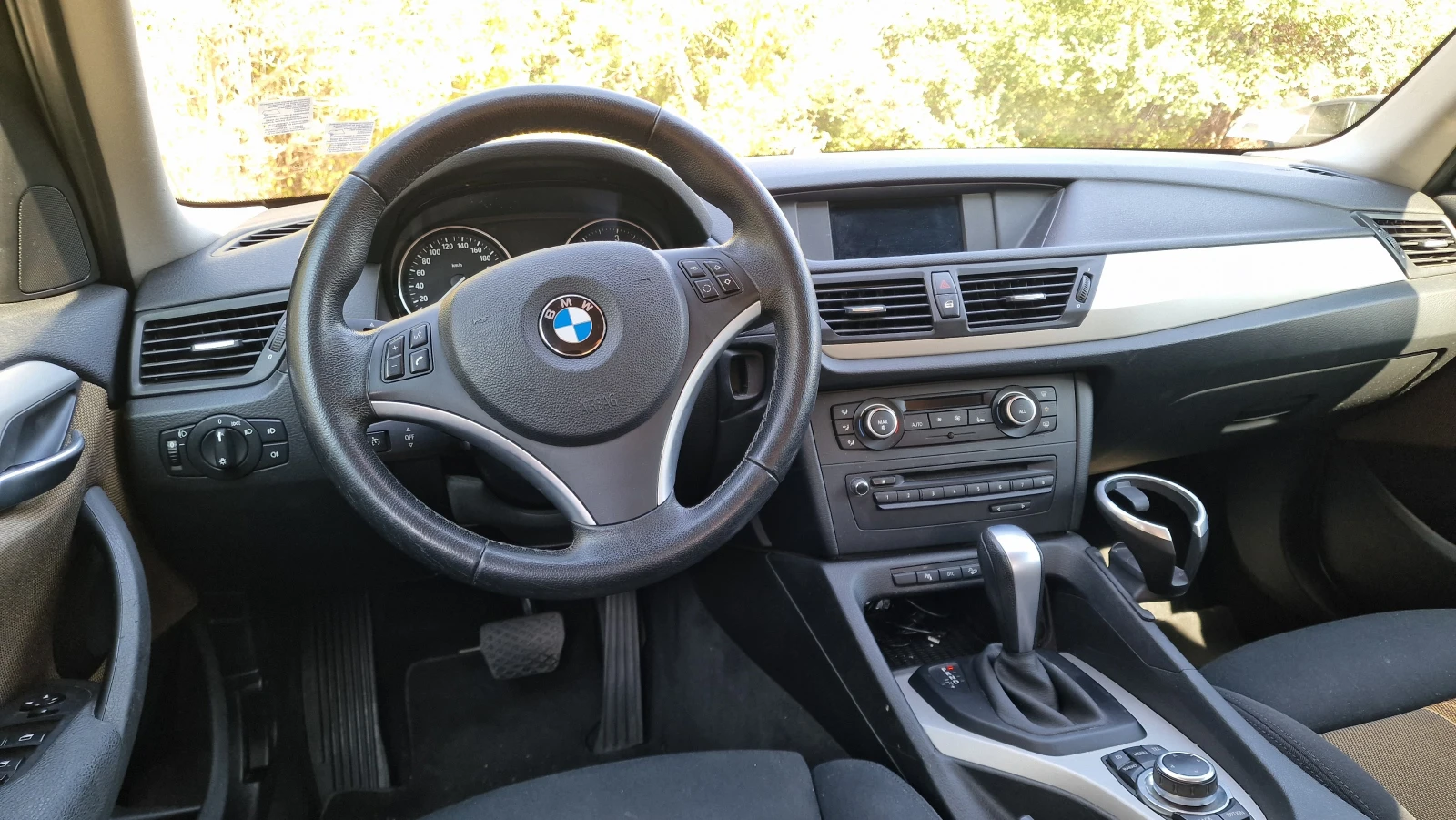 BMW X1 xDrive 2.0d Автоматик, снимка 9 - Автомобили и джипове - 56349195