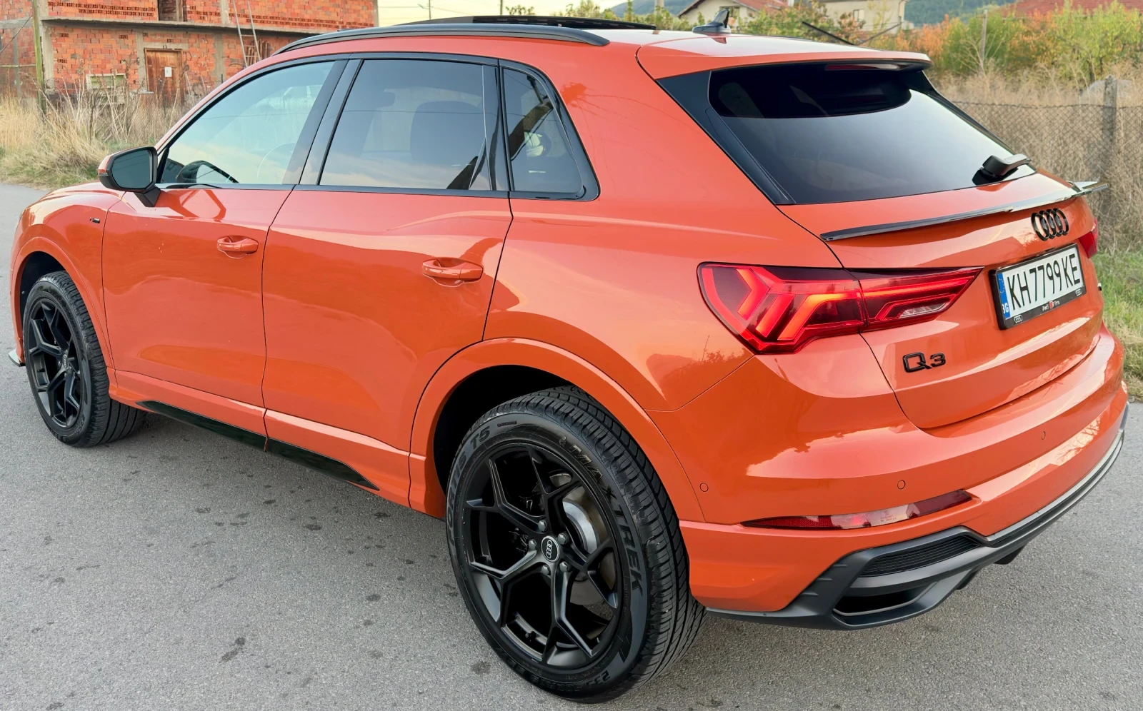 Audi Q3 * 3xS-Line* BlackOptic* , снимка 4 - Автомобили и джипове - 56585927
