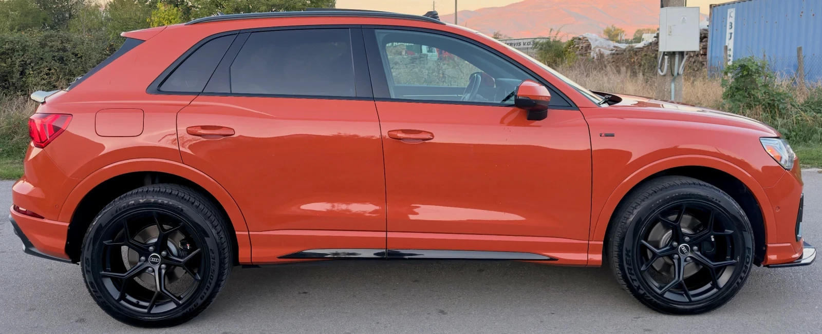 Audi Q3 * 3xS-Line* BlackOptic* , снимка 6 - Автомобили и джипове - 56585927