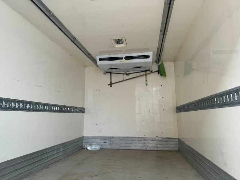 VW Crafter, снимка 7 - Бусове и автобуси - 47495928