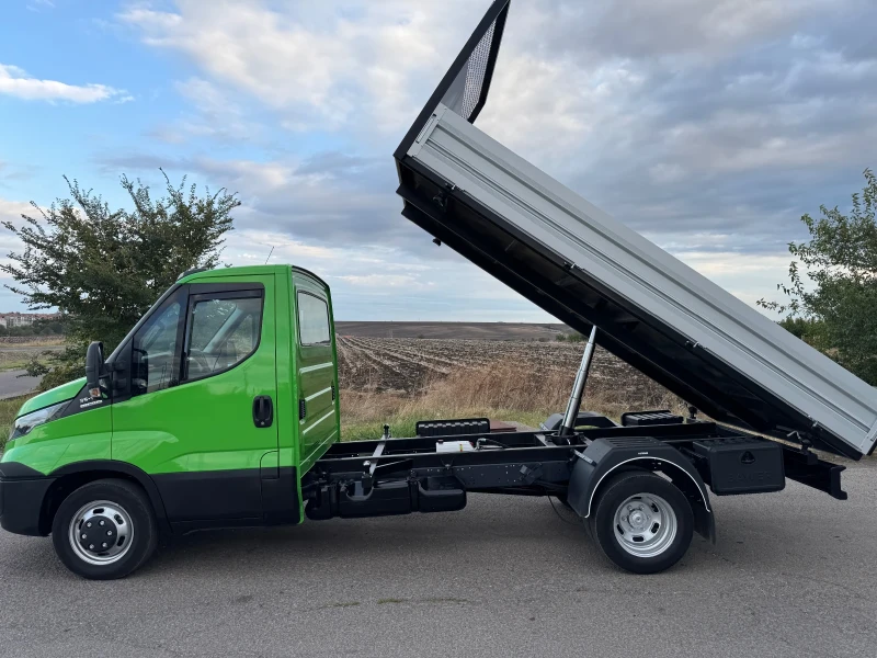 Iveco Daily 35C17 HI-MATIC * КОЛЕДНА ПРОМОЦИЯ* * КЛИМАТИК* , снимка 8 - Бусове и автобуси - 47585622