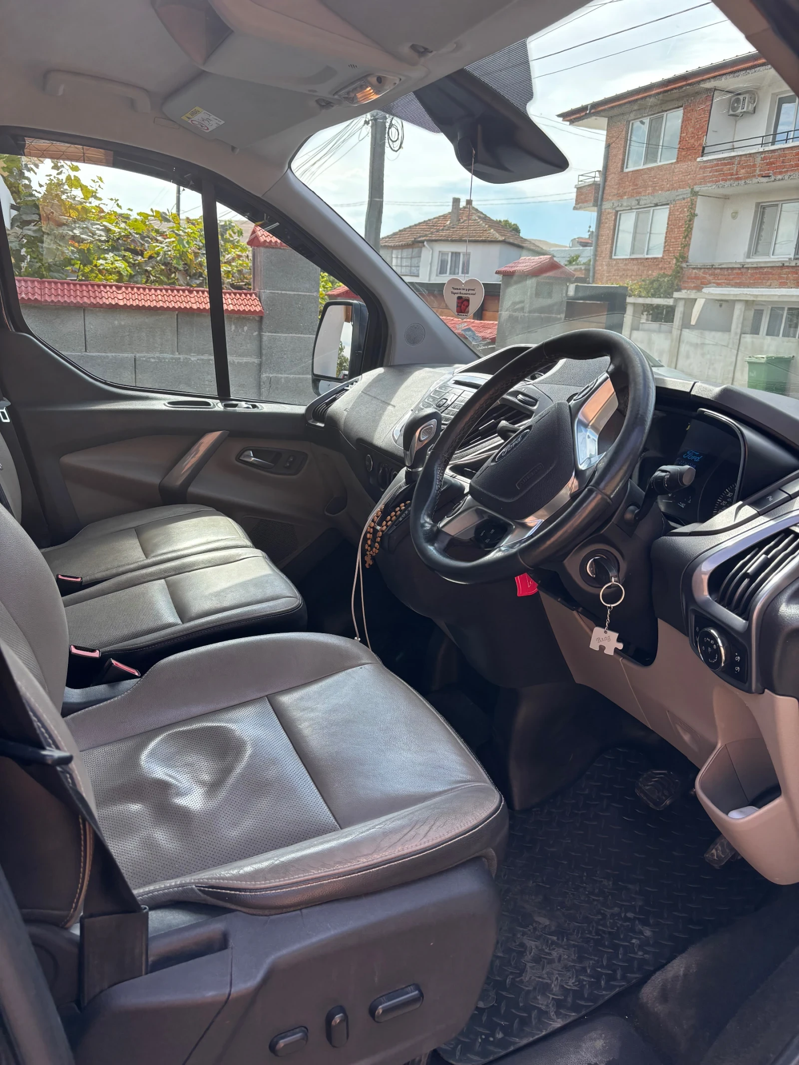 Ford Transit Custom, снимка 4 - Бусове и автобуси - 56243175