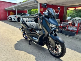     Yamaha X-max 300 TECH MAX 800.