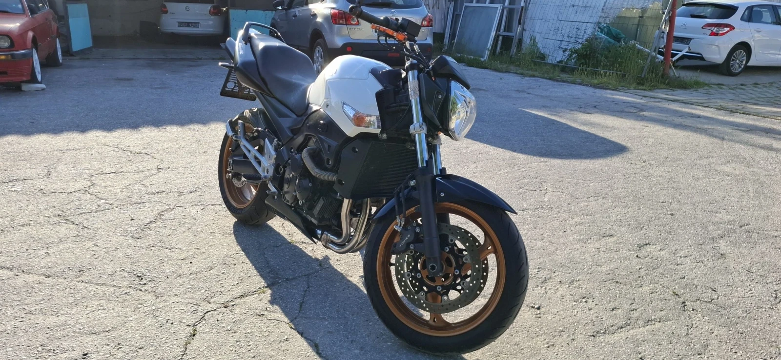 Suzuki Gsr 600, снимка 4 - Мотоциклети и мототехника - 54609645