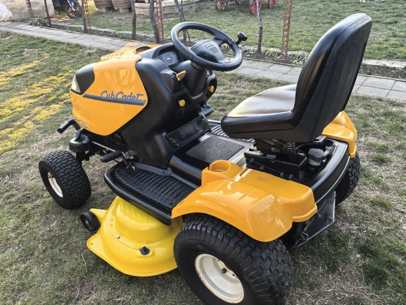 Трактор John Deere CUB CADET 1050 BY MTD KOHLER 23к.с., снимка 7 - Селскостопанска техника - 49350012