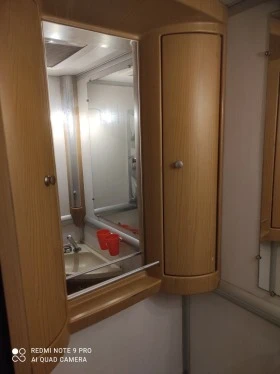 Каравана Burstner Amara 480TL, снимка 15