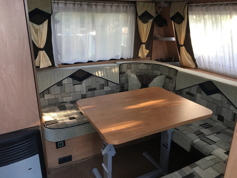 Каравана Burstner Amara 480TL, снимка 12 - Каравани и кемпери - 46982360