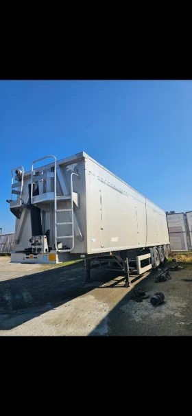 Полуремарке Benalu, снимка 2