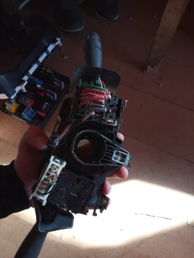 8200792587Т лостче за Дачия Дъстър , снимка 3 - Части - 52400225