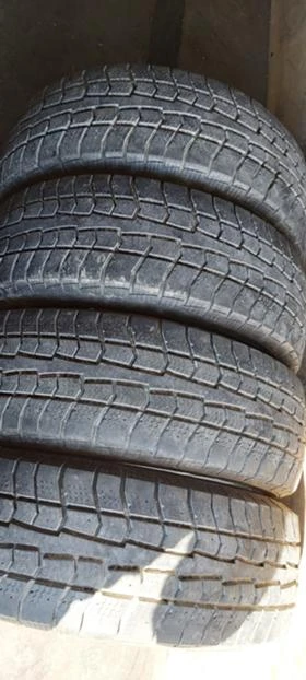 Гуми Всесезонни 215/70R16, снимка 1