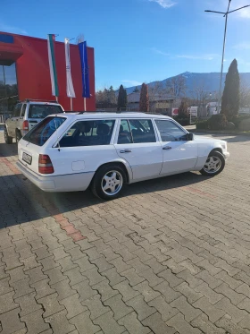 Mercedes-Benz E 300, снимка 2