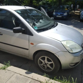 Обява за продажба на Ford Fiesta Спешно! 1.4дизел регистриран ~1 050 EUR - изображение 4