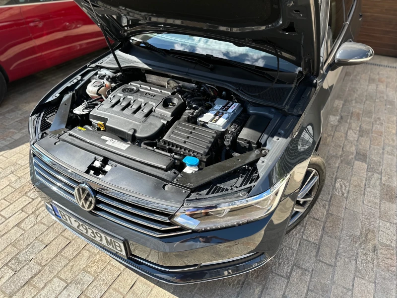 VW Passat 2.0 TDI* РЕАЛНИ КИЛОМЕТРИ* ПЕРФЕКТНА* , снимка 5 - Автомобили и джипове - 46849351