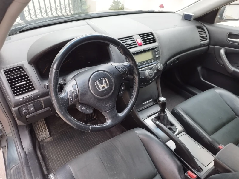 Honda Accord 2.0бензин, снимка 7 - Автомобили и джипове - 47116738