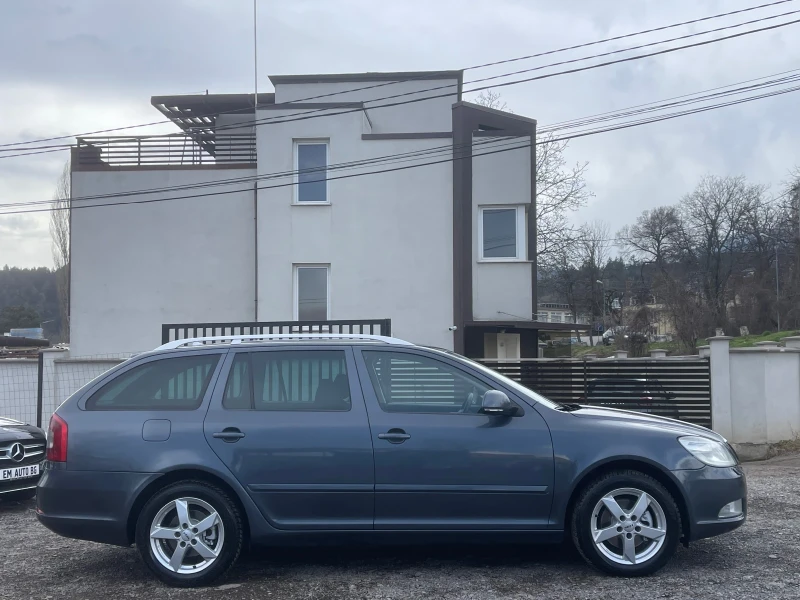 Skoda Octavia 2.0TDI DSG 4x4 НАПЪЛНО ОБСЛУЖЕН, снимка 6 - Автомобили и джипове - 47329090