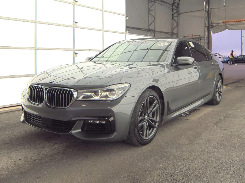 BMW 750 I (M-Pack) Дистроник* H/K* Обдух* 360* Пано* Масаж, снимка 1 - Автомобили и джипове - 48201692