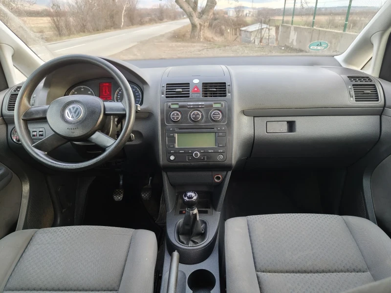 VW Touran 1.9 TDI 105 , снимка 9 - Автомобили и джипове - 48310686