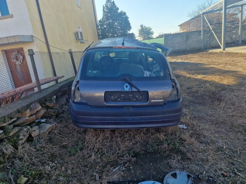 Renault Clio, снимка 3 - Автомобили и джипове - 48560755