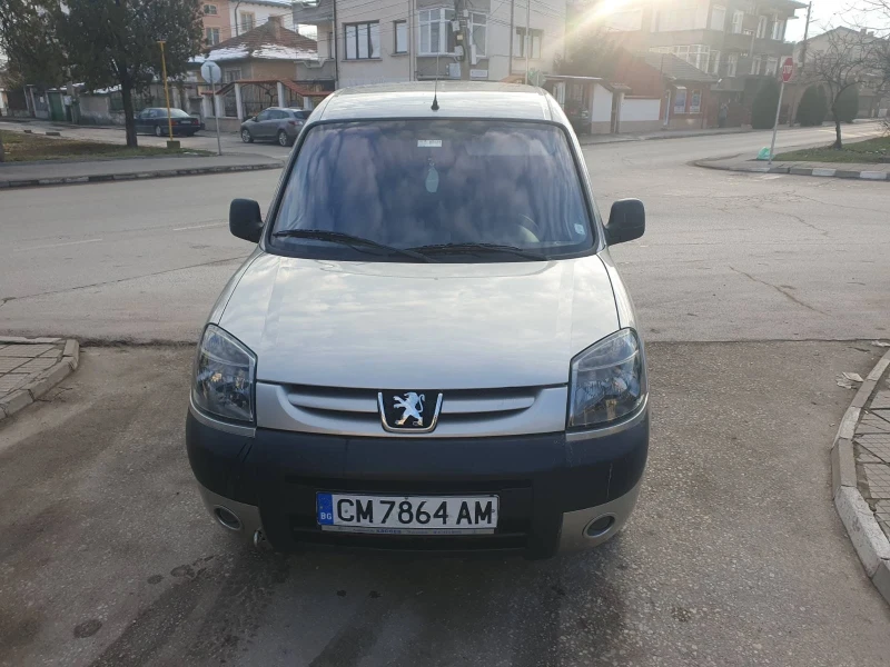 Peugeot Partner, снимка 6 - Автомобили и джипове - 48801402