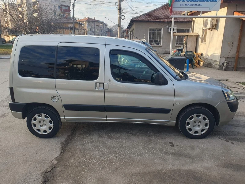 Peugeot Partner, снимка 4 - Автомобили и джипове - 48801402