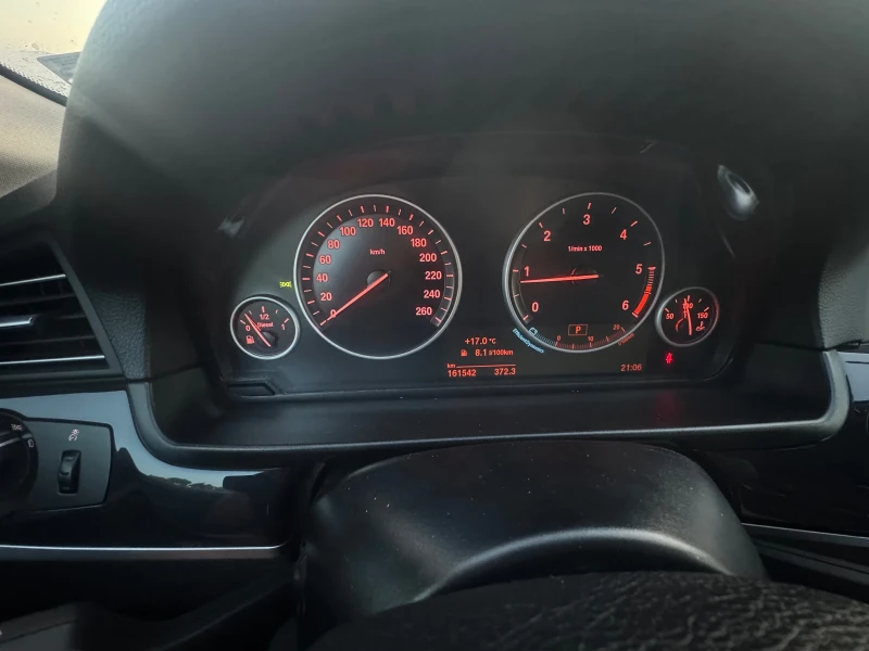 BMW 520 B47 190 к.с. ИТАЛИЯ FACELIFT 2015 ZF8HP, снимка 10 - Автомобили и джипове - 50750529