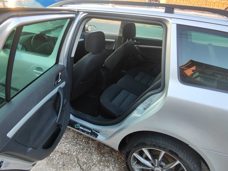 Skoda Octavia 2.0 FSI KME , снимка 4 - Автомобили и джипове - 51321299