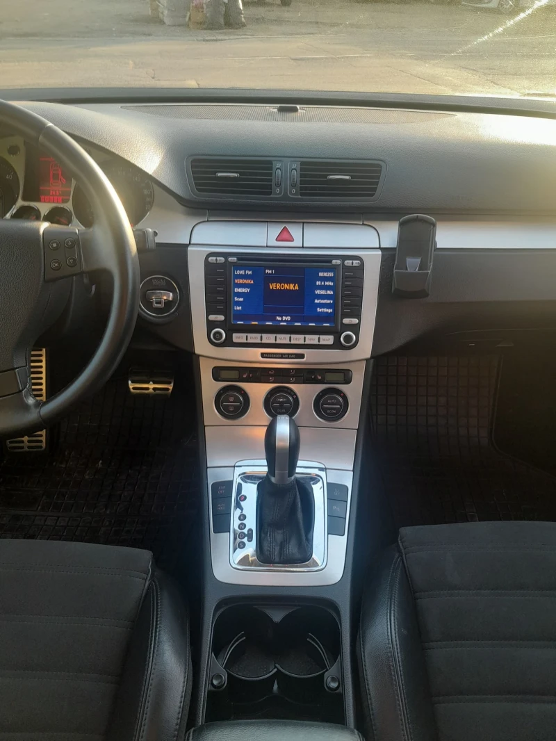 VW Passat 2.0, снимка 10 - Автомобили и джипове - 52236888