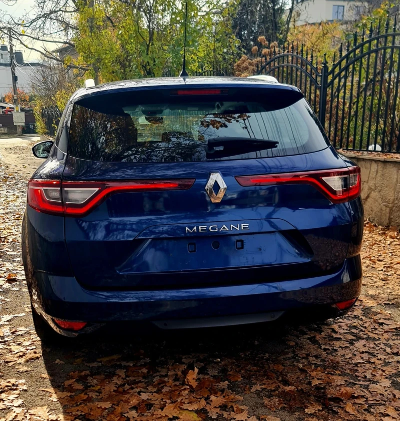 Renault Megane Grandtour 1.5 DCI, снимка 4 - Автомобили и джипове - 52351733