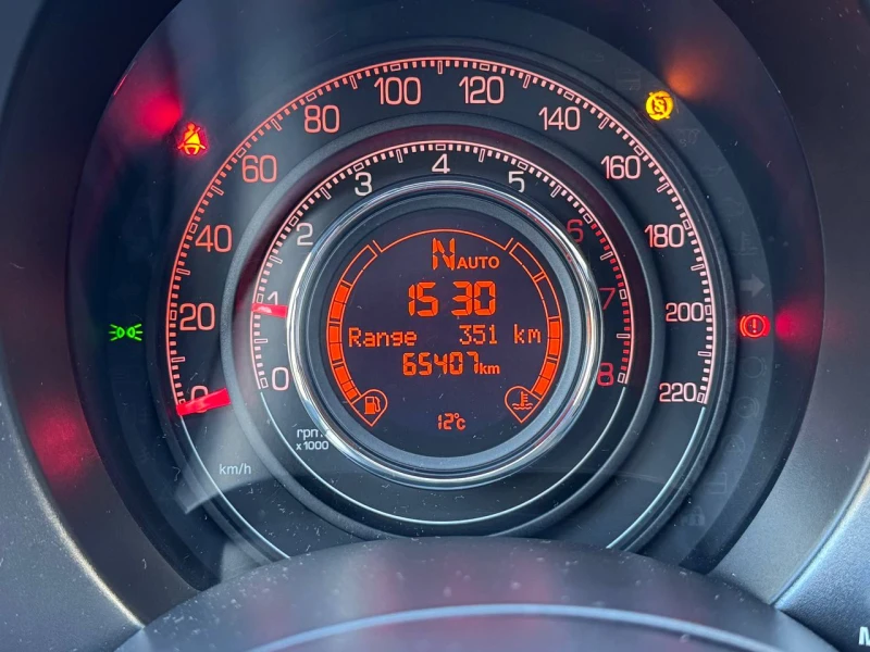 Fiat 500 Twin Air 0.9, снимка 8 - Автомобили и джипове - 52949557